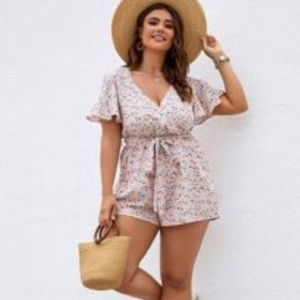 Chic ruffle tie front romper baby pink NEW